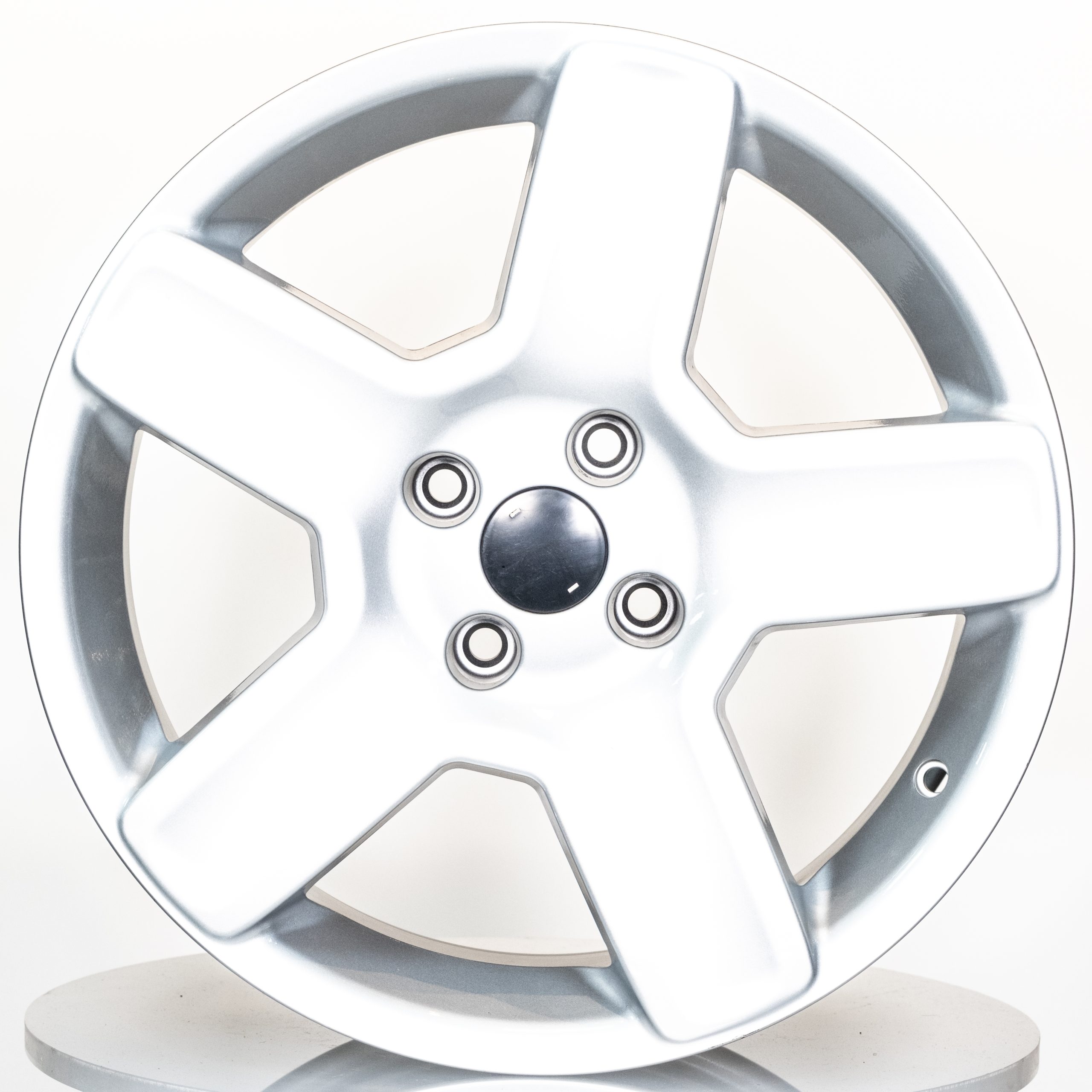 17X7 4X108 ET17 65.1 SILVER